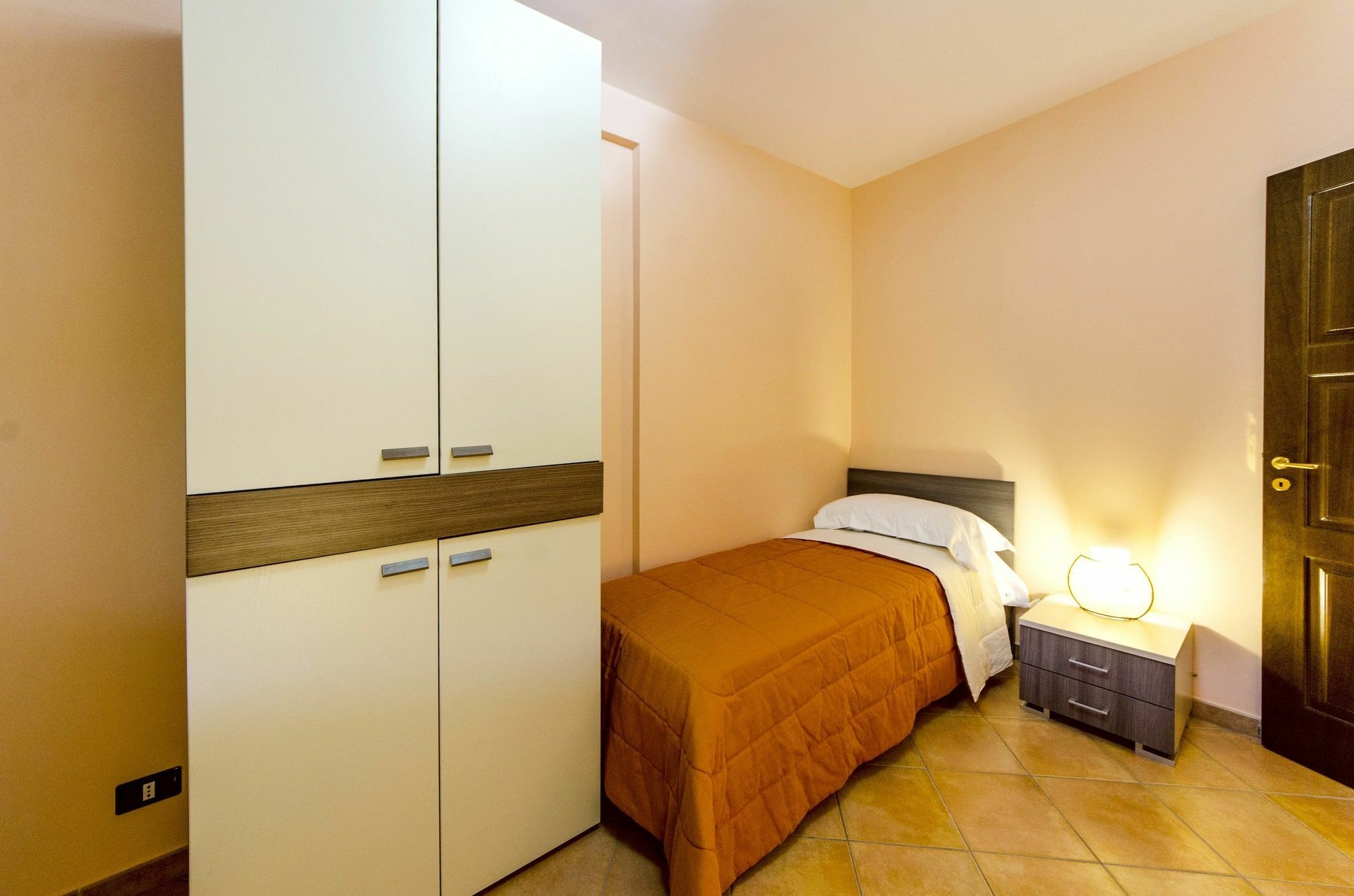 Residence Hydria Campofelice Di Roccella Exteriér fotografie