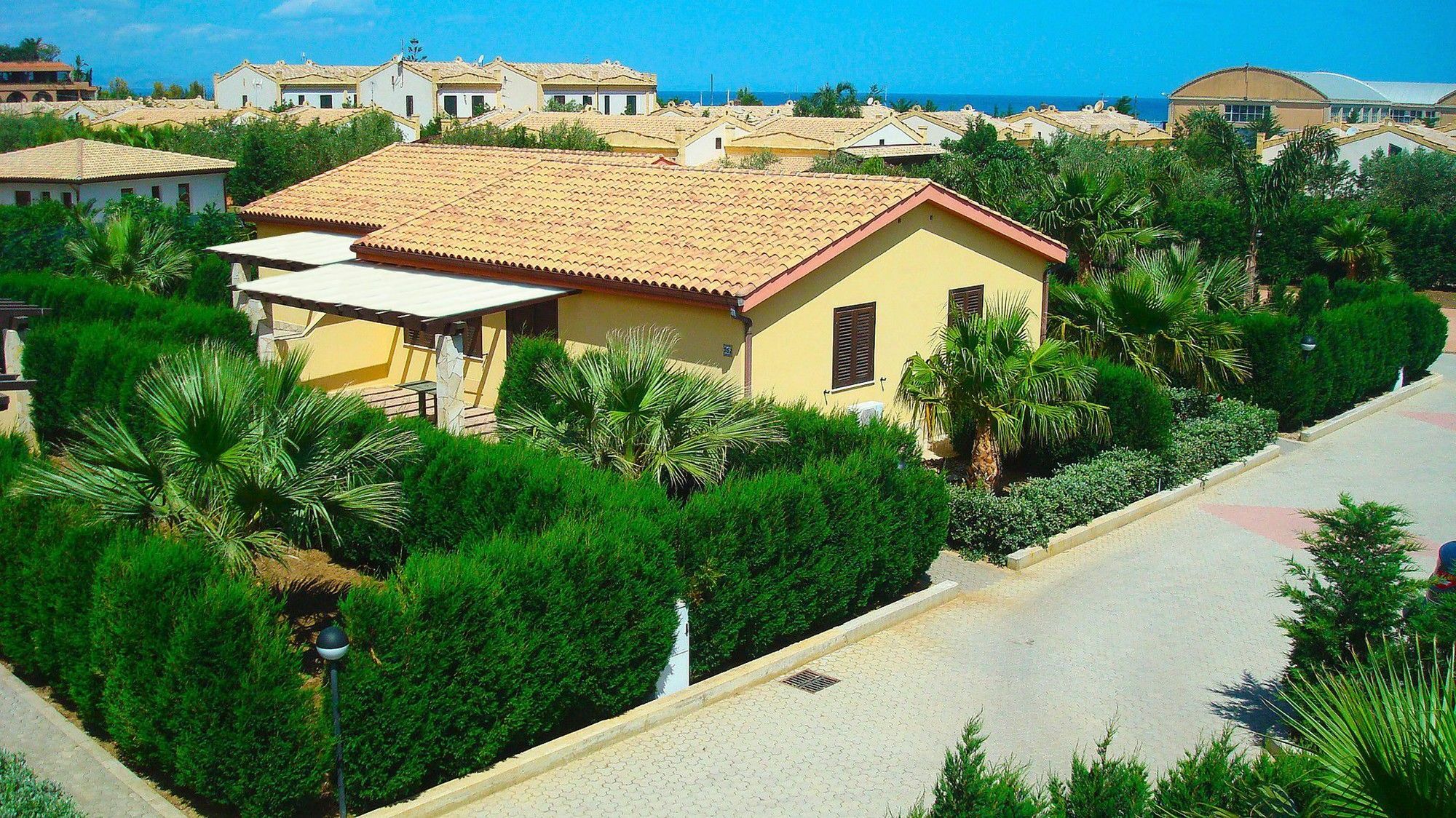 Residence Hydria Campofelice Di Roccella Exteriér fotografie