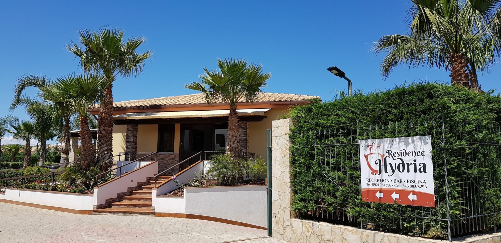 Residence Hydria Campofelice Di Roccella Exteriér fotografie